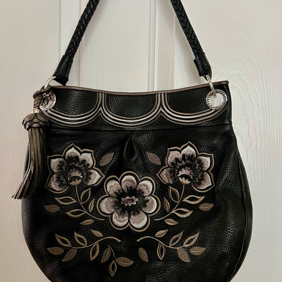 Brighton Floral Embroidered Black Pebble Leather Shoulder Bag NWOT JUST REDUCED! - Picture 1 of 15
